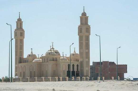 Hughada to Luxor-001_D151179